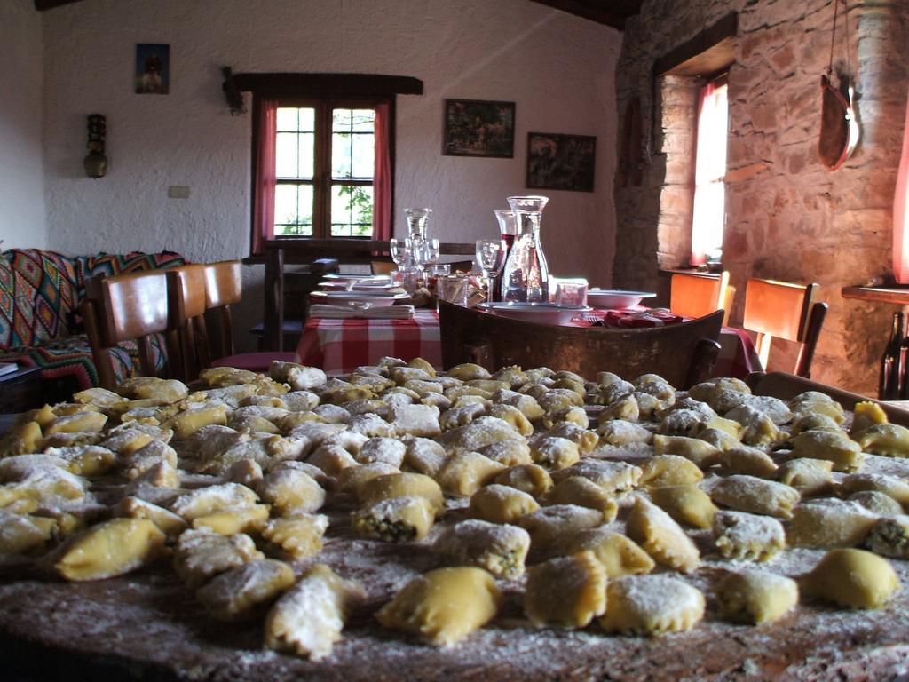 Agriturismo La Fontana Dell'Olmo Otel Molini di Triora Dış mekan fotoğraf
